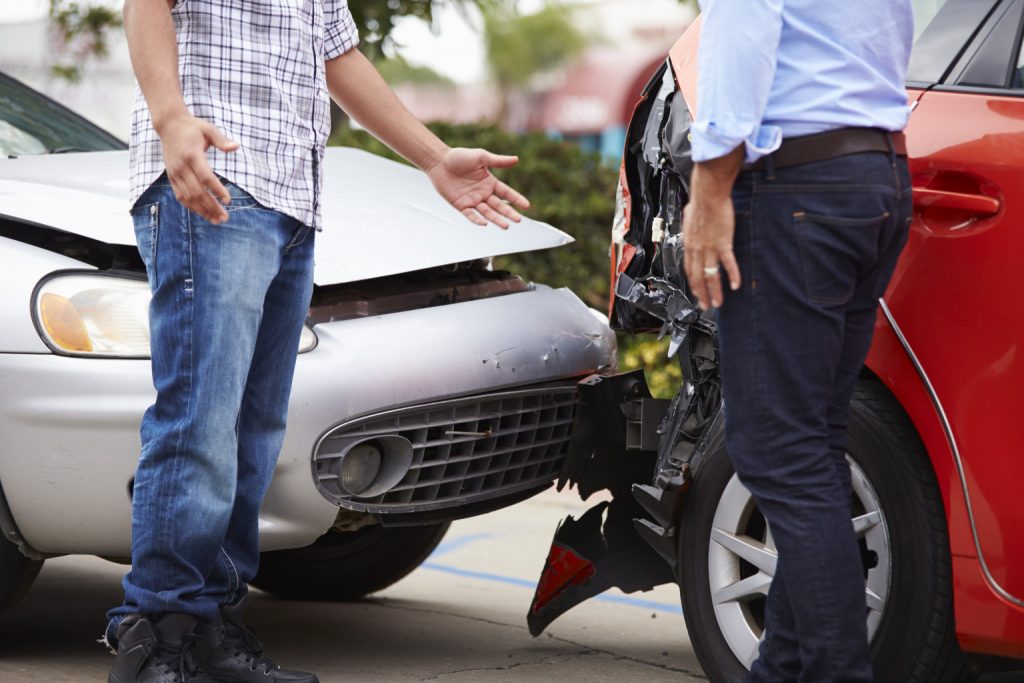 Two drivers deciding fault over an accident - missouri comparative negligence laws